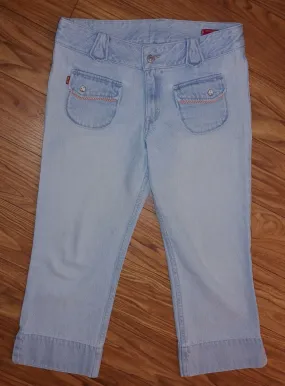 Vintage 90s Preloved Levis Juniors Light Wash Cherry Snaps Crop Denim Capri Jeans Size 5